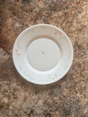 Arcopal France Odessa pattern milk glass salad plate